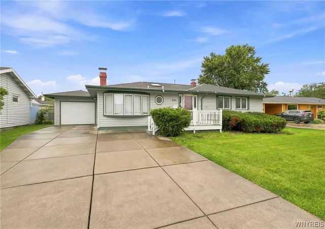 Photo 3 of Single family home for sale at 202 Jamaica Rd, Tonawanda, NY 14150 | MLS# B1713184 | Listing updated on 2026-09-11