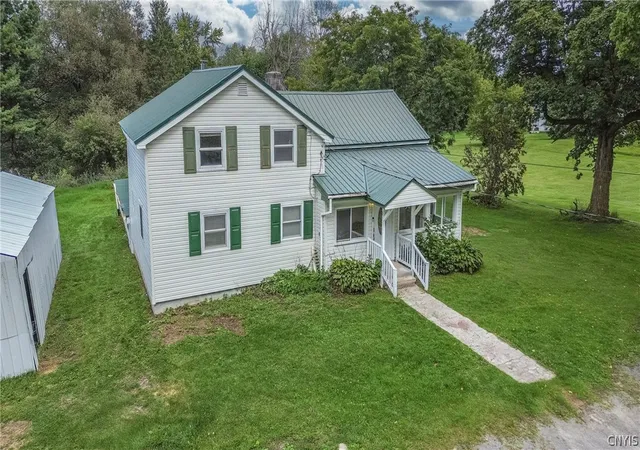 Photo 4 of Single family home for sale at 19659 Woodard Rd, La Fargeville, NY 13656 | MLS# S1713399 | Listing updated on 2026-09-11