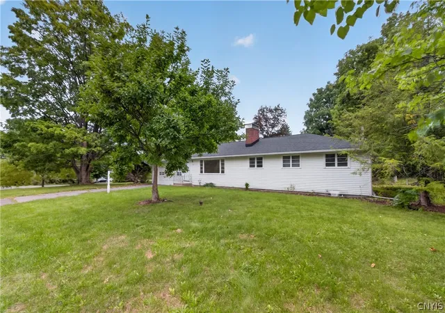 Photo 3 of Single family home for sale at 2601 E Colvin St, Syracuse, NY 13224 | MLS# S1713680 | Listing updated on 2026-09-16