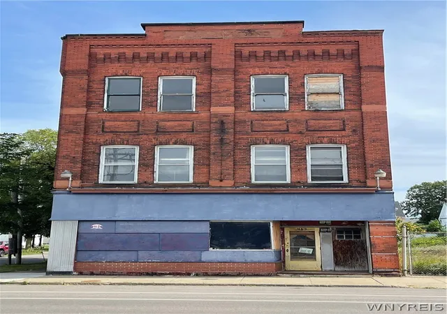 Single family home for sale at 413 Genesee St, Buffalo, NY 14204 | MLS# B1714082