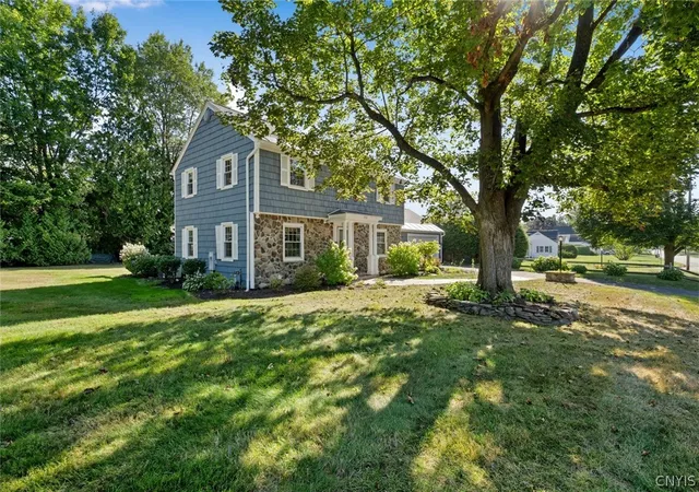 Photo 2 of Single family home for sale at 702 Walnut St, Rome, NY 13440 | MLS# S1713507 | Listing updated on 2026-09-11