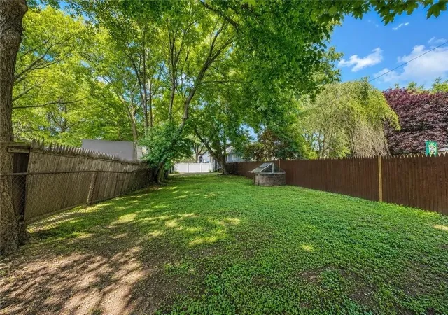 Photo 4 of Multi family home for sale at 101 Thomas St, Rochester, NY 14621 | MLS# R1714101 | Listing updated on 2026-09-11