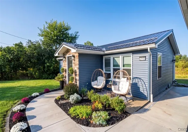 Photo 2 of Single family home for sale at 6948 N Division St Rd, Auburn, NY 13021 | MLS# S1713588 | Listing updated on 2026-09-14