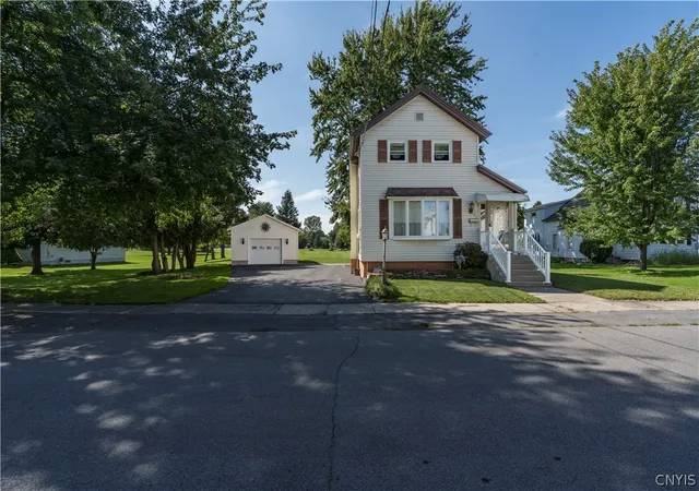 Photo 1 of Single family home for sale at 151 Boon St, Watertown, NY 13601 | MLS# S1714116 | Listing updated on 2026-09-14