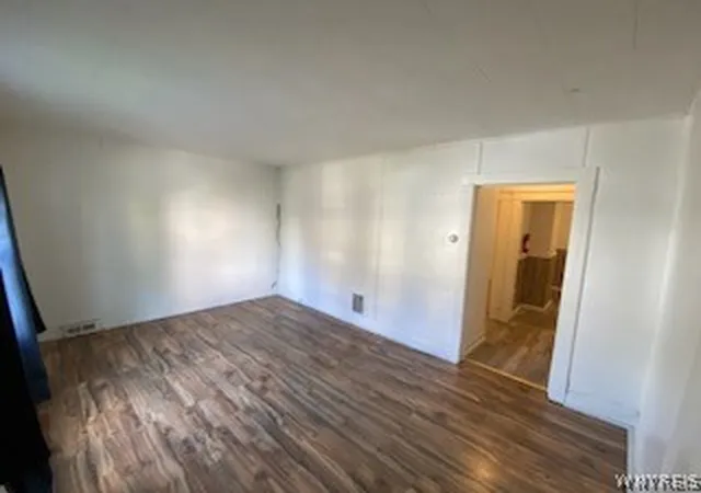Photo 2 of Multi family home for sale at 709 Townsend Pl, Niagara Falls, NY 14301 | MLS# B1714086 | Listing updated on 2026-09-11