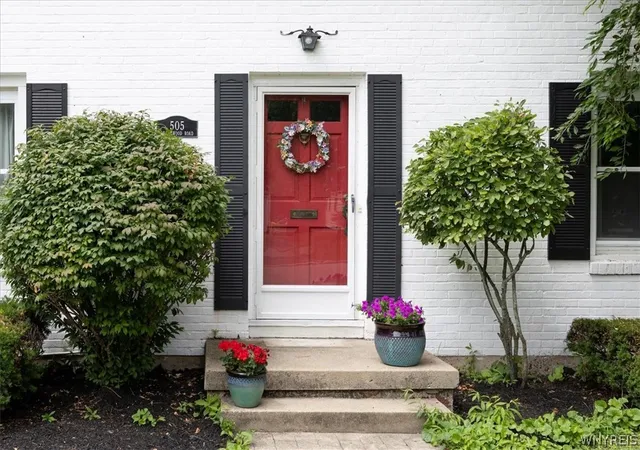 Photo 2 of Single family home for sale at 505 Brantwood Rd, Buffalo, NY 14226 | MLS# B1713798 | Listing updated on 2026-09-12