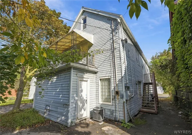 Photo 4 of House for sale at 557 Hertel Ave, Buffalo, NY 14207 | MLS# B1713757 | Listing updated on 2026-09-11