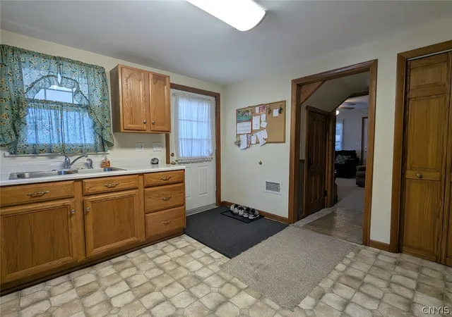 Photo 4 of Multi family home for sale at 115 Furnace Ave, Oneida, NY 13421 | MLS# S1714053 | Listing updated on 2026-09-11
