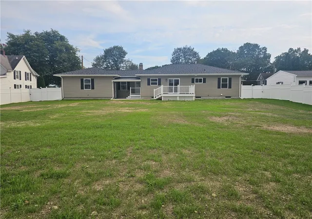Photo 2 of Single family home for sale at 220 Crete Ave, Elmira, NY 14901 | MLS# R1713867 | Listing updated on 2026-09-11