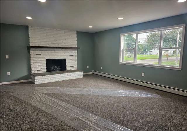 Photo 4 of Single family home for sale at 220 Crete Ave, Elmira, NY 14901 | MLS# R1713867 | Listing updated on 2026-09-11
