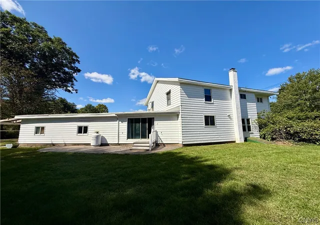 Photo 3 of Single family home for sale at 2872 Main St, Blossvale, NY 13308 | MLS# S1714013 | Listing updated on 2026-09-21
