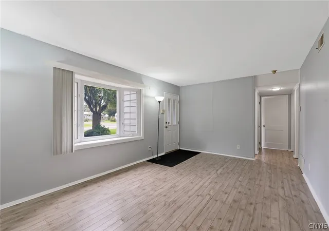 Photo 3 of Single family home for sale at 8 Homeland Rd, Syracuse, NY 13212 | MLS# S1713089 | Listing updated on 2026-09-12