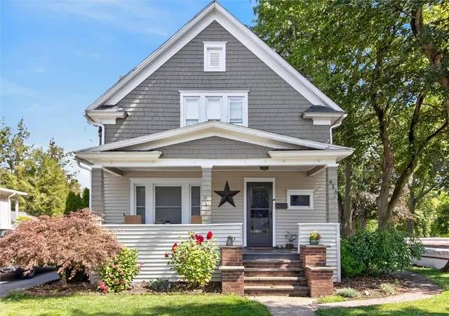 Photo 2 of Single family home for sale at 416 West Ave, Newark, NY 14513 | MLS# R1713940 | Listing updated on 2026-09-12