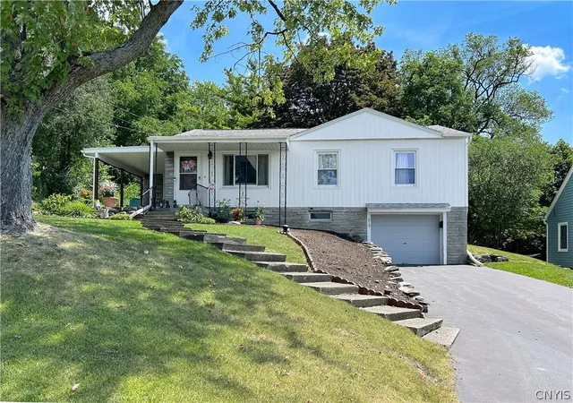 Photo 1 of Sale Pending at 619 Scarboro Dr, Syracuse, NY 13209 | MLS# S1713639 | Listing updated on 2026-09-14