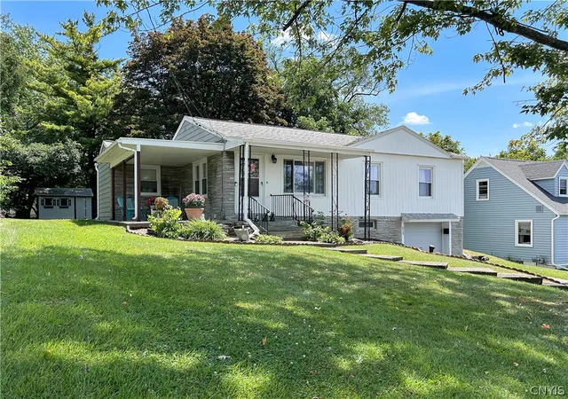 Photo 2 of Sale Pending at 619 Scarboro Dr, Syracuse, NY 13209 | MLS# S1713639 | Listing updated on 2026-09-14