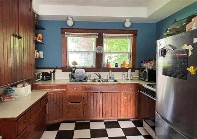 Photo 3 of Single family home for sale at 30 Center St, Oneonta, NY 13820 | MLS# R1714107 | Listing updated on 2026-09-12