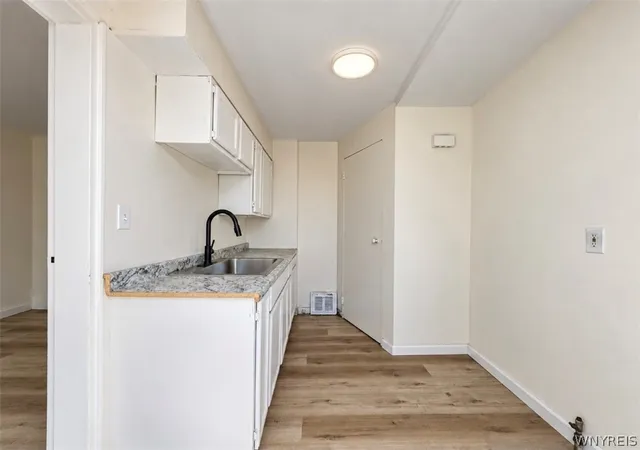 Photo 3 of Single family home for sale at 7 Bennett Village, Buffalo, NY 14214 | MLS# B1714220 | Listing updated on 2026-09-12