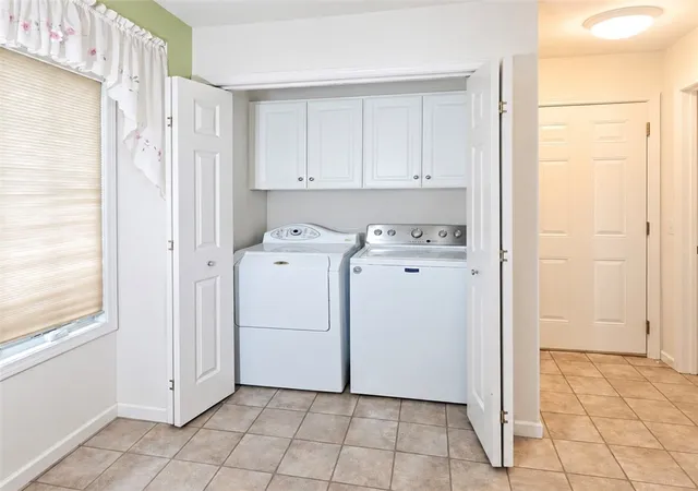 Photo 3 of Single family home for sale at 55 Cloverdale St, Rochester, NY 14612 | MLS# R1712760 | Listing updated on 2026-09-14