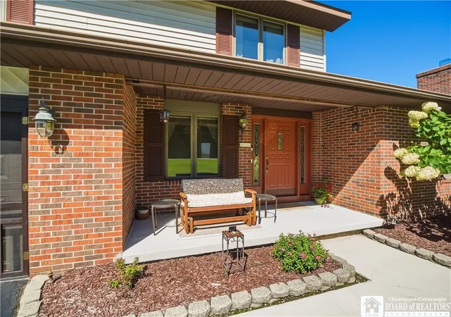 Photo 2 of Single family home for sale at 960 Hunt Rd, Lakewood, NY 14750 | MLS# R1713563 | Listing updated on 2026-09-13