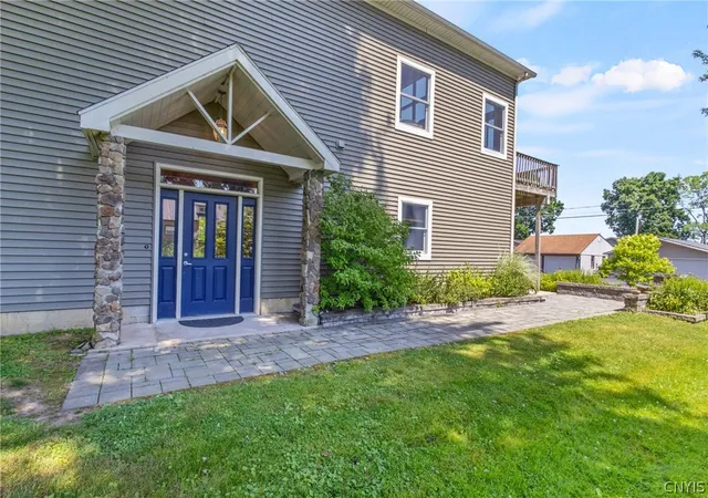 Photo 3 of Single family home for sale at 1148 Walnut Grv Rd, Bridgeport, NY 13030 | MLS# S1714379 | Listing updated on 2026-09-14
