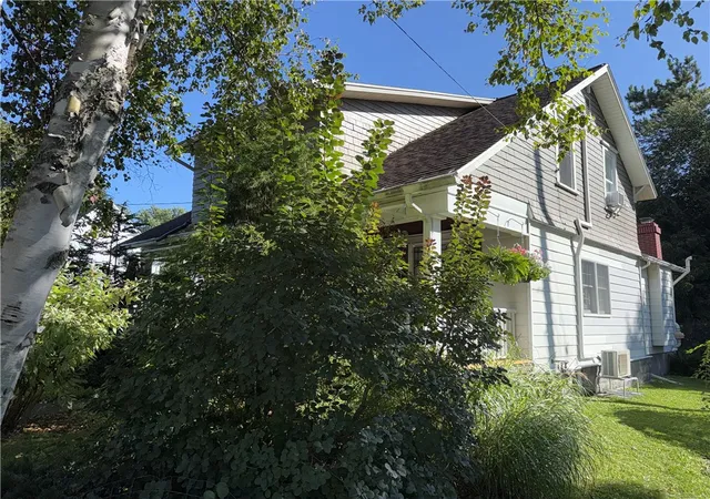 Photo 2 of Single family home for sale at 9 Madison Ave, Oneonta, NY 13820 | MLS# R1714305 | Listing updated on 2026-09-14