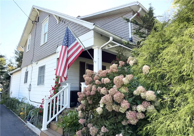 Photo 3 of Single family home for sale at 9 Madison Ave, Oneonta, NY 13820 | MLS# R1714305 | Listing updated on 2026-09-14