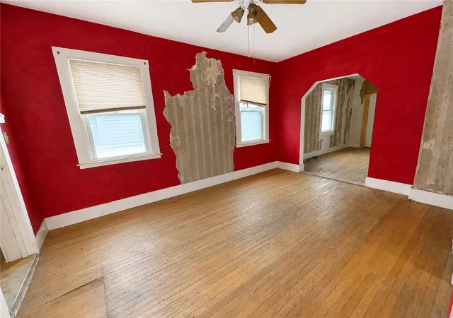 Photo 3 of Single family home for sale at 1421 Burnet Ave, Syracuse, NY 13206 | MLS# R1714450 | Listing updated on 2026-09-14