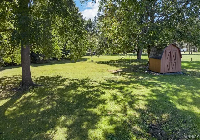 Photo 4 of Single family home for sale at 7284 Woodland Dr, Hamburg, NY 14075 | MLS# B1714230 | Listing updated on 2026-09-14