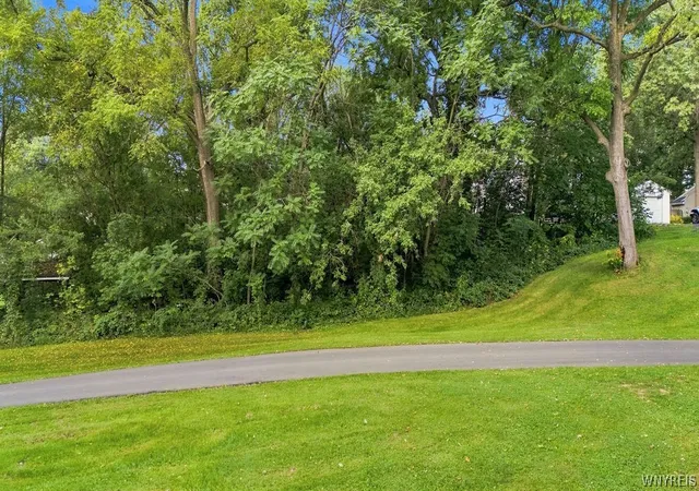 Land for sale at V/l S 5th Street, Lewiston, NY 14092 | MLS# B1712778