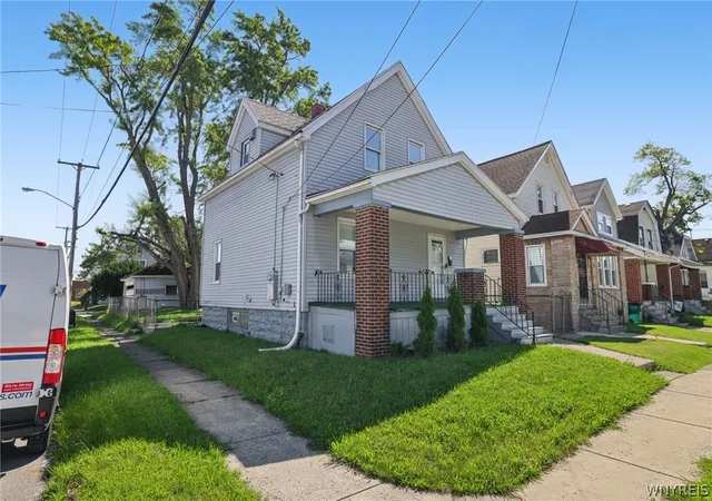 Photo 2 of Single family home for sale at 63 Montclair Ave, Buffalo, NY 14215 | MLS# B1714461 | Listing updated on 2026-09-14