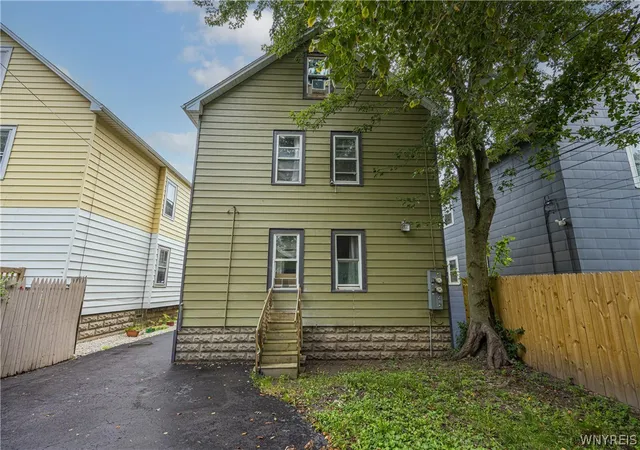 Listing Photo 4 - Condo for sale in building located at 19 Tioga St, Buffalo, NY 14216