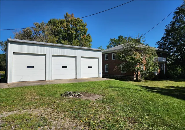 Photo 3 of Single family home for sale at 2483 Sand Hl Rd, Mount Morris, NY 14510 | MLS# R1713650 | Listing updated on 2026-09-14