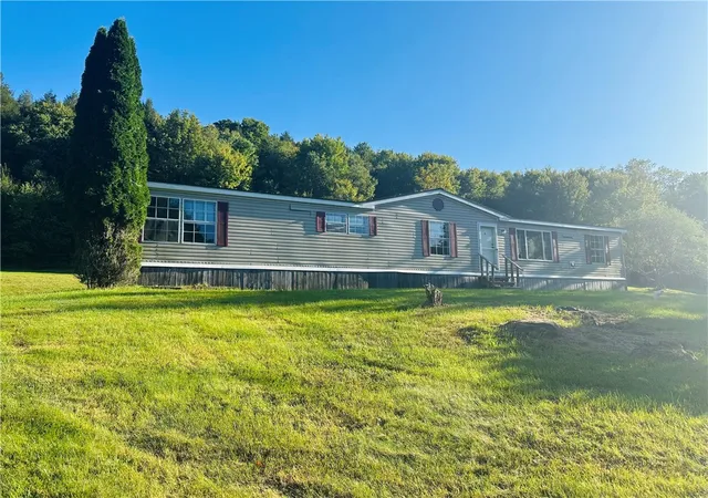 Photo 2 of Manufactured home for sale at 1660 Pine Swamp Rd, Sidney Center, NY 13839 | MLS# R1714508 | Listing updated on 2026-09-14