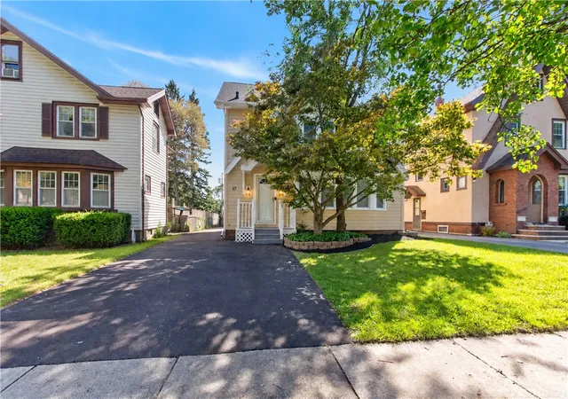 Photo 3 of Single family home for sale at 67 Harwick Rd, Rochester, NY 14609 | MLS# R1714047 | Listing updated on 2026-09-14