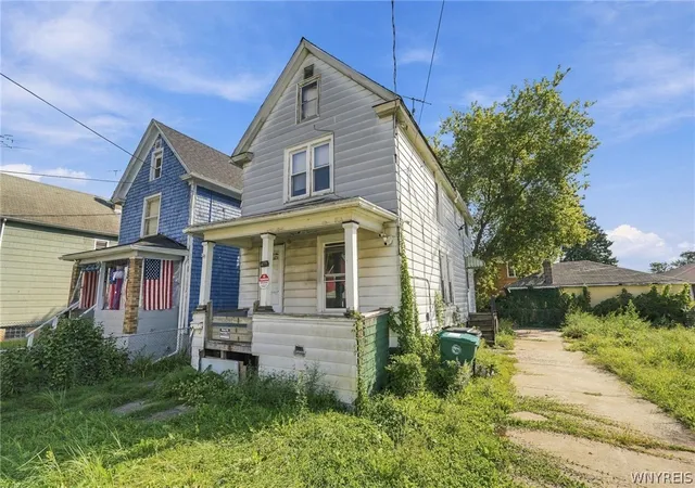 Photo 1 of Single family home for sale at 479 20th Street, Niagara Falls, NY 14303 | MLS# B1714486 | Listing updated on 2026-09-14