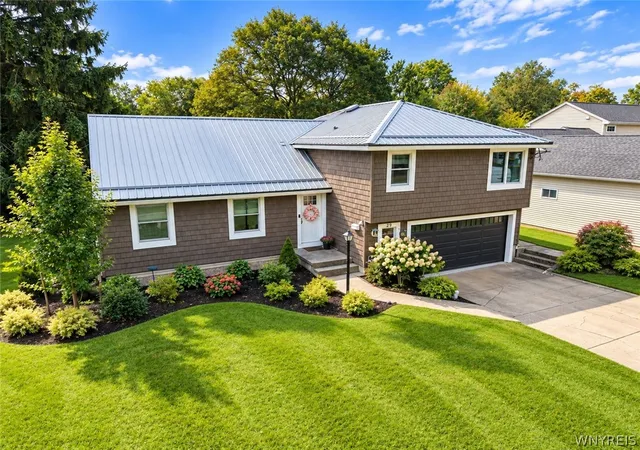 Photo 1 of Single family home for sale at 29 Parkside Ave, Hamburg, NY 14075 | MLS# B1713851 | Listing updated on 2026-09-14