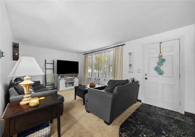 Photo 3 of Single family home for sale at 18 Burton St, Clyde, NY 14433 | MLS# R1713472 | Listing updated on 2026-09-14