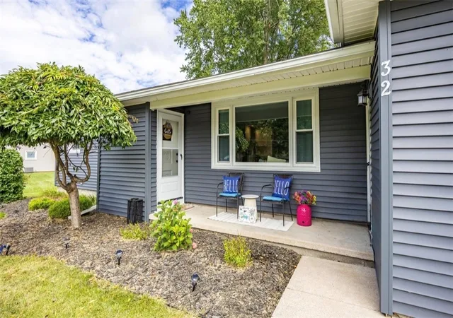 Photo 2 of Single family home for sale at 32 Kaywood Dr, Rochester, NY 14626 | MLS# R1713952 | Listing updated on 2026-09-14