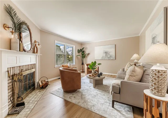 Photo 3 of Single family home for sale at 36 Pebble Crk Ln, Pittsford, NY 14534 | MLS# R1714546 | Listing updated on 2026-09-14