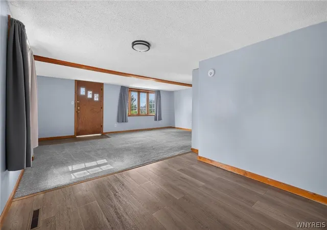 Photo 3 of Single family home for sale at 2007 Colvin Blvd, Tonawanda, NY 14150 | MLS# B1714600 | Listing updated on 2026-09-14