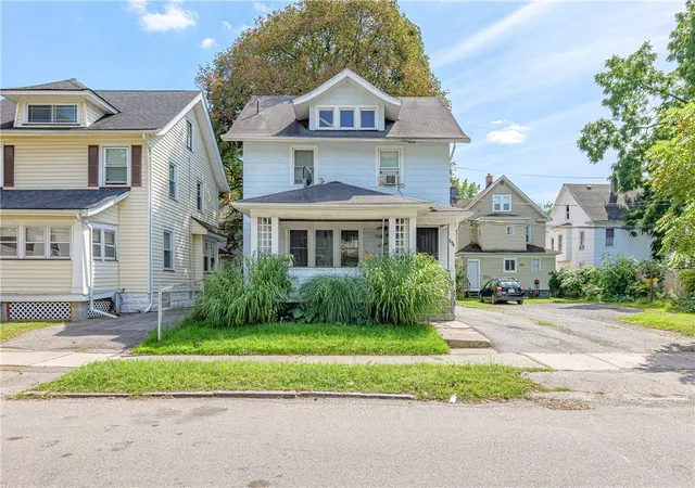 Photo 1 of Single family home for sale at 794 Seward St, Rochester, NY 14611 | MLS# R1712665 | Listing updated on 2026-09-14