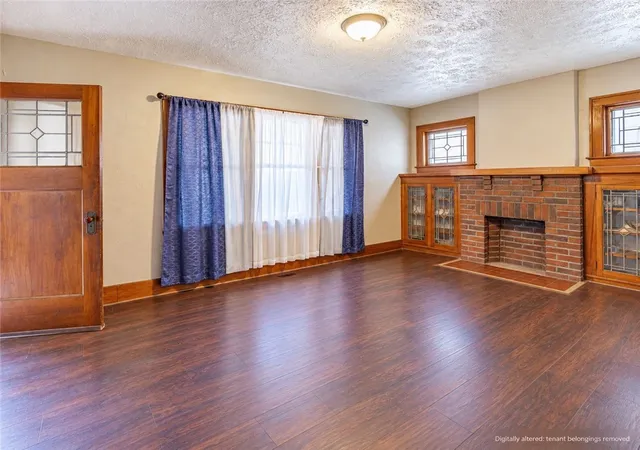 Photo 4 of Single family home for sale at 794 Seward St, Rochester, NY 14611 | MLS# R1712665 | Listing updated on 2026-09-14