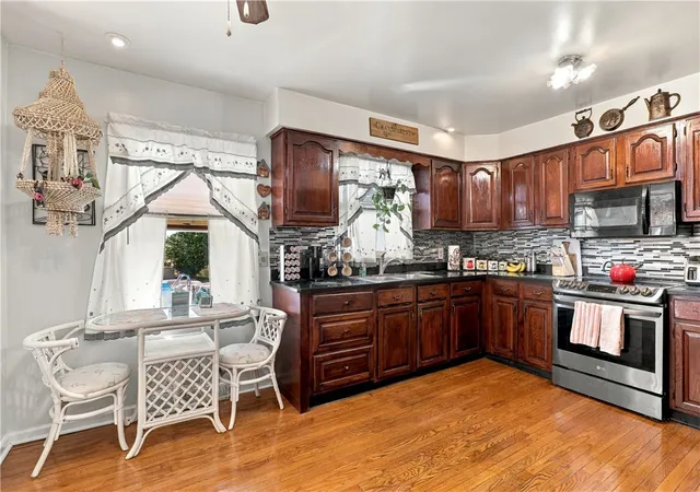 Photo 4 of Single family home for sale at 1502 Marywood Dr, Elmira, NY 14904 | MLS# R1714563 | Listing updated on 2026-09-16