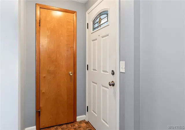 Photo 3 of Single family home for sale at 143 Capen Blvd, Buffalo, NY 14226 | MLS# B1714165 | Listing updated on 2026-09-14