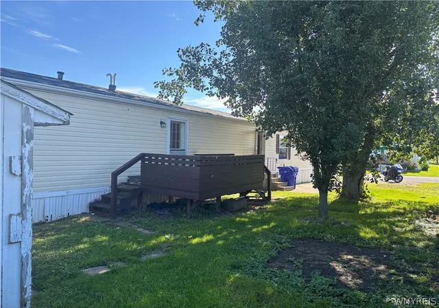 Photo 3 of Manufactured home for sale at 1256 Ridgewood Dr, Lockport, NY 14094 | MLS# B1714602 | Listing updated on 2026-09-15