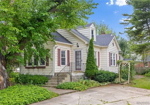 Photo 1 of Single family home for sale at 2633 Greenfield Ave, Hamburg, NY 14075 | MLS# B1714677 | Listing updated on 2026-09-14