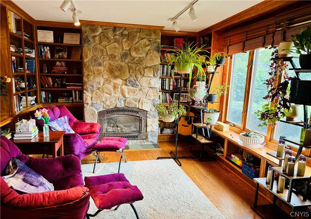 Photo 3 of Single family home for sale at 100 Wallace Ave, Camillus, NY 13031 | MLS# S1713859 | Listing updated on 2026-09-14
