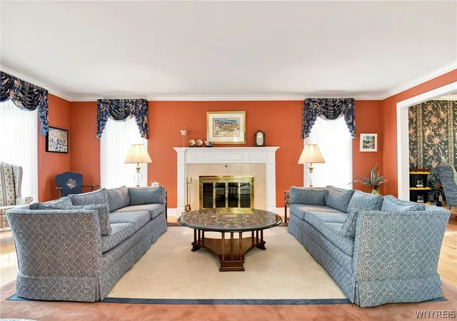 Photo 3 of Single family home for sale at 14 Stratford Ct, East Amherst, NY 14051 | MLS# B1714514 | Listing updated on 2026-09-15