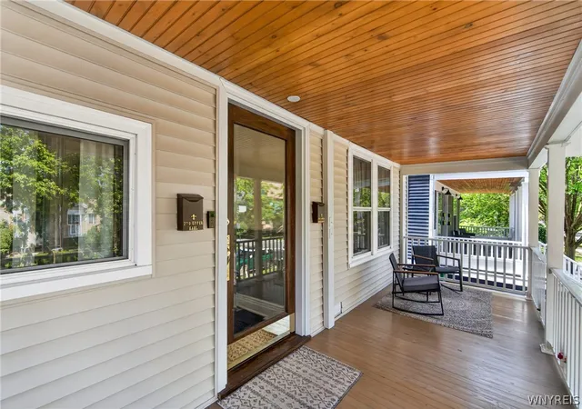 Photo 3 of House for sale at 270 Lexington Ave, Buffalo, NY 14222 | MLS# B1713432 | Listing updated on 2026-09-16