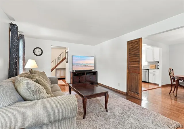 Photo 2 of Single family home for sale at 11 Old Orchard Ln, Orchard Park, NY 14127 | MLS# B1714412 | Listing updated on 2026-09-14